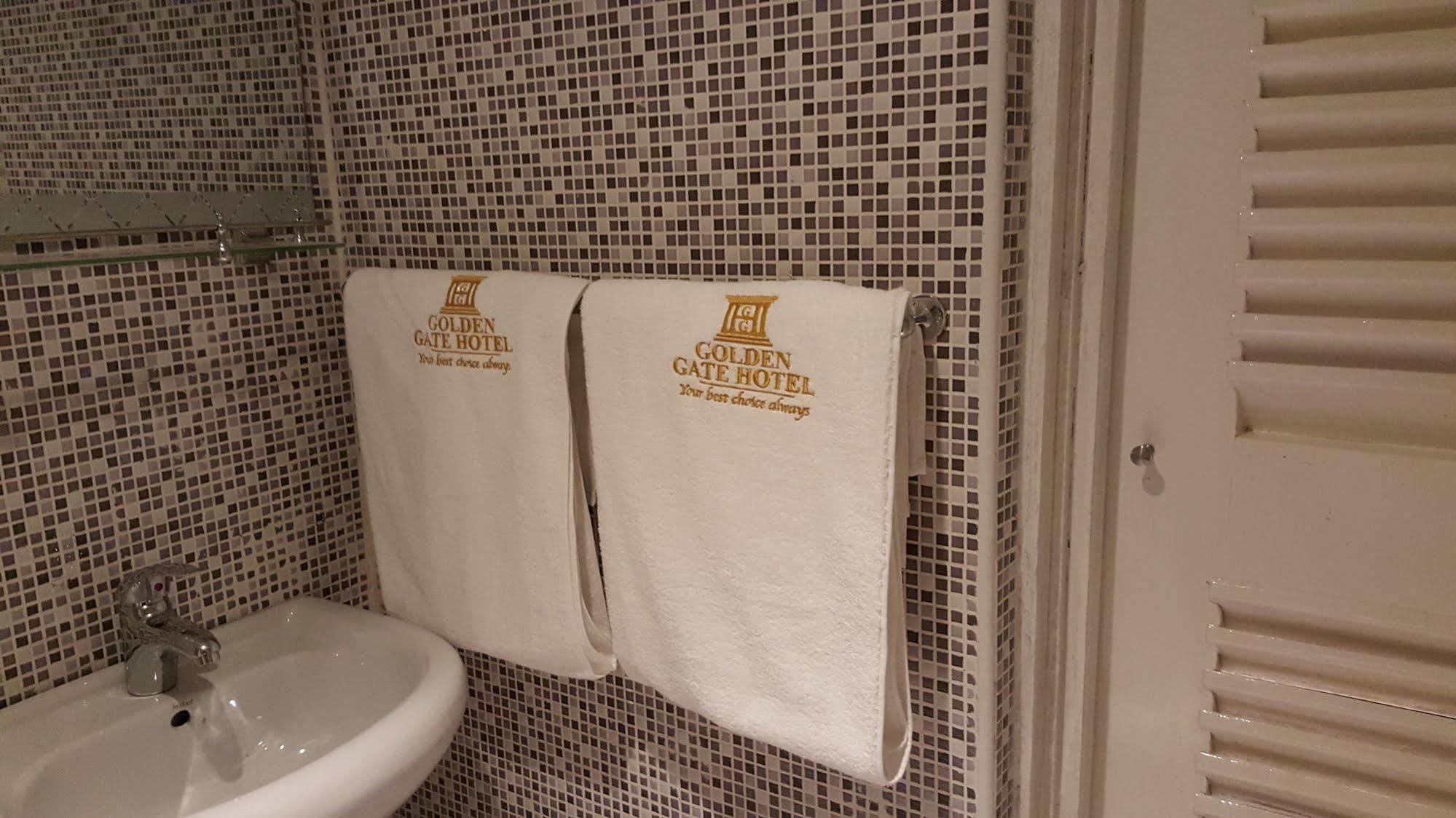 Golden Gate Hotel Κούμασι Εξωτερικό φωτογραφία